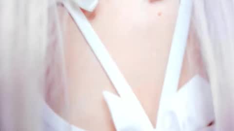 SOPH  online show from September 27, 4:17 am