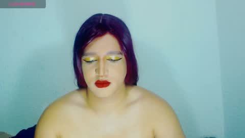 sophiehillsxo online show from May 9, 2:39 am