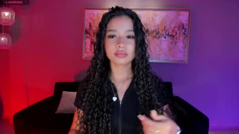 Sophie Houston online show from November 26, 4:24 am