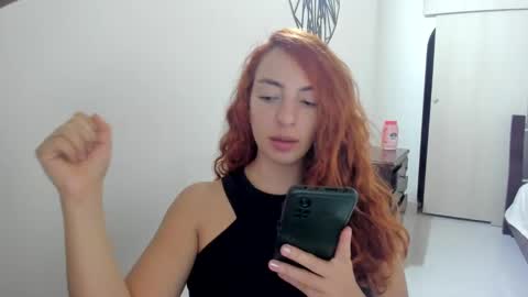 Snapshot of sophielatina chatting on October 8, 4:43 am Sophia online show from October 8, 4:43 am