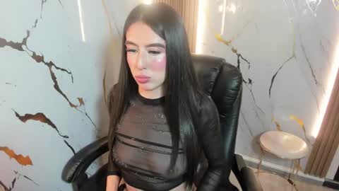 sophielotuss online show from August 10, 6:06 am
