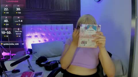 Sophie online show from March 20, 6:07 am