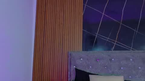 sophiexx__ online show from April 14, 6:03 pm