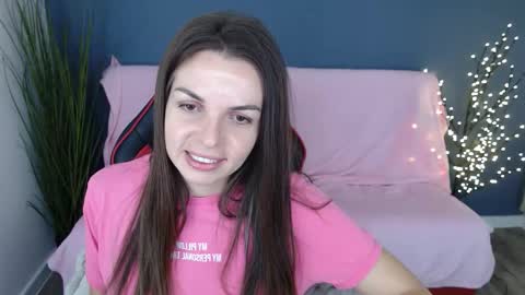 sophiiastarr online show from September 26, 6:28 am