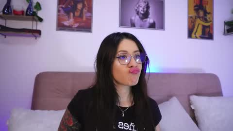 Sophiie online show from November 6, 12:06 pm