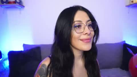 Sophiie online show from January 17, 5:01 am