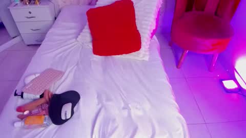 Sophie Wilson online show from February 19, 3:46 am