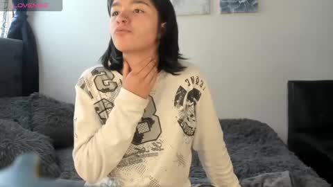 SORAYALANNE online show from November 14, 6:50 pm