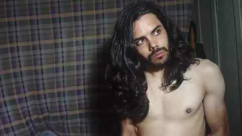 Snapshot of sordauq chatting on November 11, 1:49 am Siemaco online show from November 11, 1:49 am