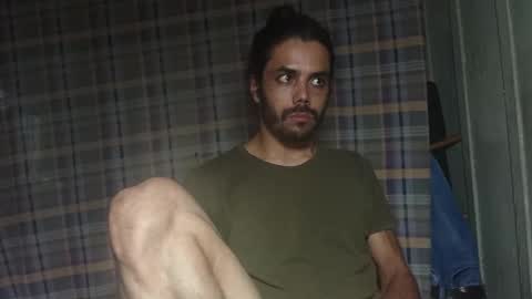 Snapshot of sordauq chatting on November 17, 7:19 pm Siemaco online show from November 17, 7:19 pm