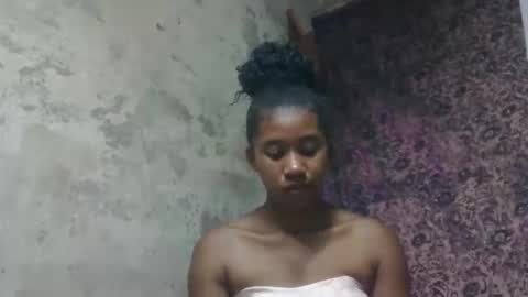 Snapshot of soriettezah chatting on February 27, 8:58 am soriettezah online show from February 27, 8:58 am