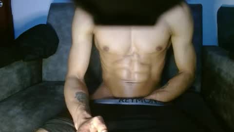 Snapshot of sornero777111 chatting on April 9, 2:00 am businessman online show from April 9, 2:00 am