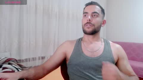 luis online show from January 14, 9:42 pm