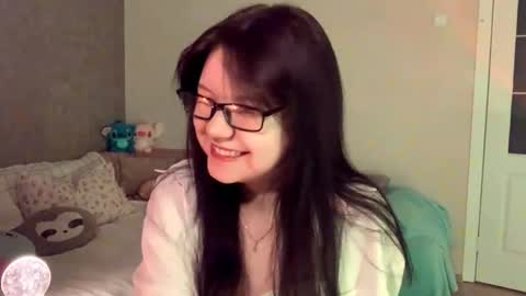 lily online show from November 6, 9:37 pm