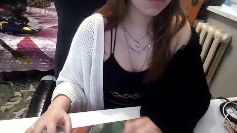 Snapshot of soulgirl007 chatting on June 9, 4:51 pm SoulGirl online show from June 9, 4:51 pm