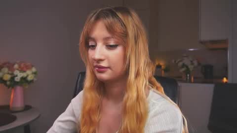 Anna online show from April 29, 5:30 pm