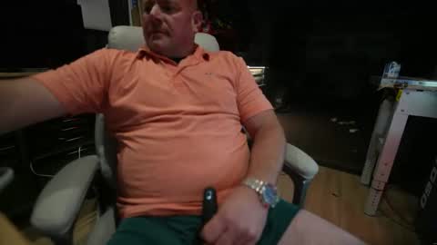 Snapshot of soundfreqnj chatting on October 23, 4:01 am soundfreqnj online show from October 23, 4:01 am