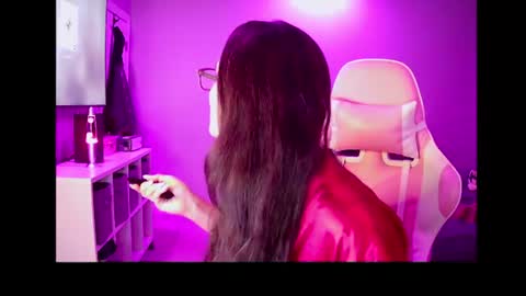 Snapshot of southernsweeti69 chatting on June 27, 9:14 am Southernsweeti online show from June 27, 9:14 am