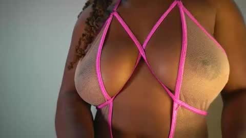 sow_fitt online show from November 23, 12:10 am