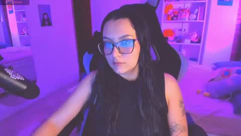 Lili online show from July 18, 2:27 am