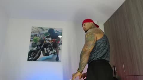 Snapshot of soy_apolo chatting on October 30, 1:07 am soy_apolo online show from October 30, 1:07 am