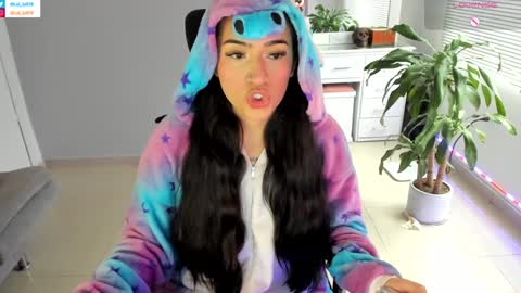 Luisa    online show from January 6, 9:54 pm