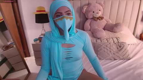 Adeline independent model online show from March 29, 12:16 pm