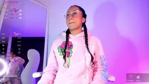 Juliana online show from January 15, 12:15 am