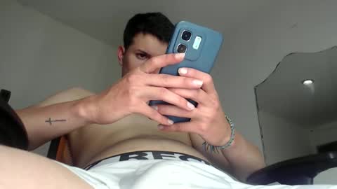 soymanuel777 online show from May 18, 12:40 am