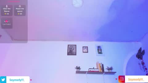 Independent Model Merly online show from October 20, 8:42 pm