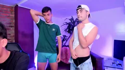 Gabo Lucas and Justin online show from October 9, 3:15 am