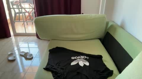Snapshot of spain_boy3 chatting on May 20, 2:56 pm spain_boy3 online show from May 20, 2:56 pm