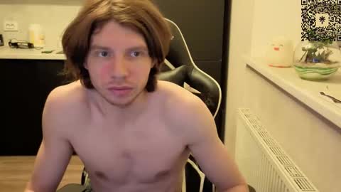 Snapshot of spaisenok chatting on October 19, 12:00 am Mike online show from October 19, 12:00 am