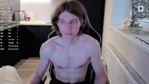 Snapshot of spaisenok chatting on November 17, 12:00 pm Mike online show from November 17, 12:00 pm