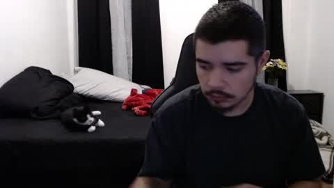 Snapshot of spanishcouple4255 chatting on October 26, 1:00 am spanishcouple4255 online show from October 26, 1:00 am