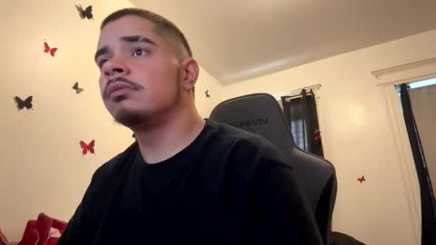 Snapshot of spanishcouple4255 chatting on November 19, 3:34 pm spanishcouple4255 online show from November 19, 3:34 pm