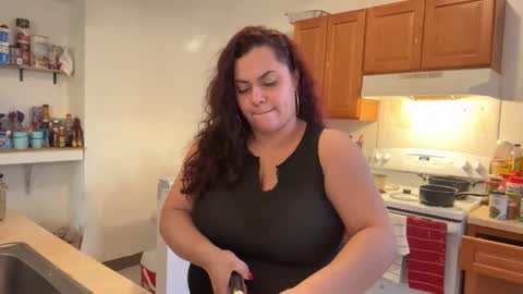 Snapshot of spanishcouple4255 chatting on December 4, 8:39 pm spanishcouple4255 online show from December 4, 8:39 pm