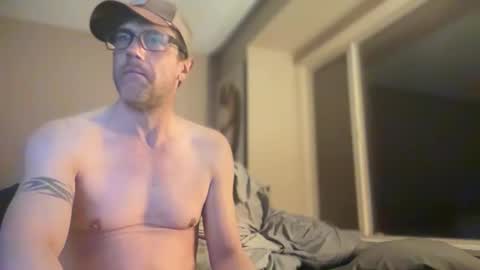 Dad online show from February 25, 8:02 am