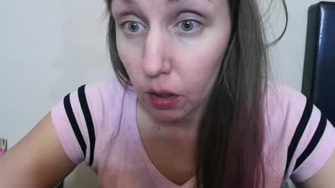 Snapshot of sparkle_pinuppp chatting on February 7, 8:33 am Tip 1 token Follow me on instagram Sparkle pinuppp online show from February 7, 8:33 am