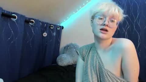 Atticus Pendragon online show from December 5, 1:58 am