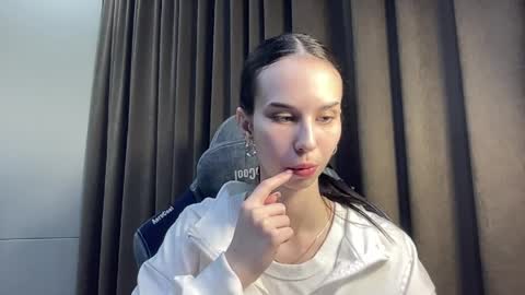 Christina online show from March 28, 9:47 pm