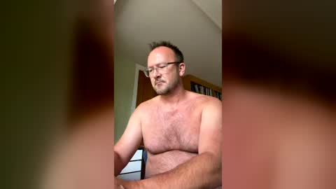 Snapshot of spartomarto chatting on August 6, 1:35 pm Sparta MArto online show from August 6, 1:35 pm