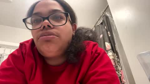 Snapshot of specialkayy06 chatting on October 3, 7:55 pm Specialkayy online show from October 3, 7:55 pm