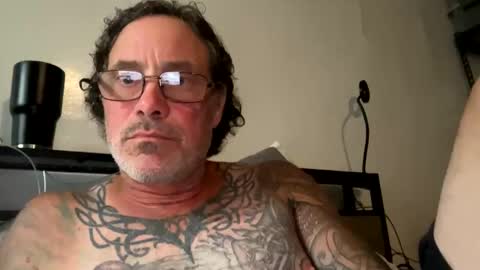 Snapshot of specter1972 chatting on November 18, 1:00 am specter1972 online show from November 18, 1:00 am