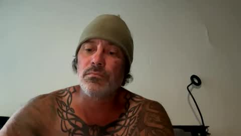 Snapshot of specter1972 chatting on November 24, 10:48 am specter1972 online show from November 24, 10:48 am