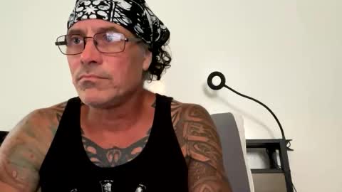 Snapshot of specter1972 chatting on November 27, 3:58 pm specter1972 online show from November 27, 3:58 pm