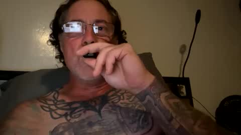 Snapshot of specter1972 chatting on November 30, 12:58 am specter1972 online show from November 30, 12:58 am