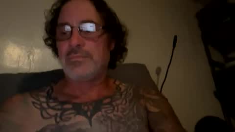 Snapshot of specter1972 chatting on December 14, 12:27 am specter1972 online show from December 14, 12:27 am