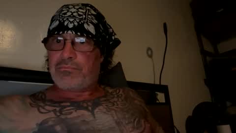 Snapshot of specter1972 chatting on February 16, 11:45 pm specter1972 online show from February 16, 11:45 pm