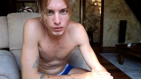 Sasha --  online show from April 9, 2:22 am